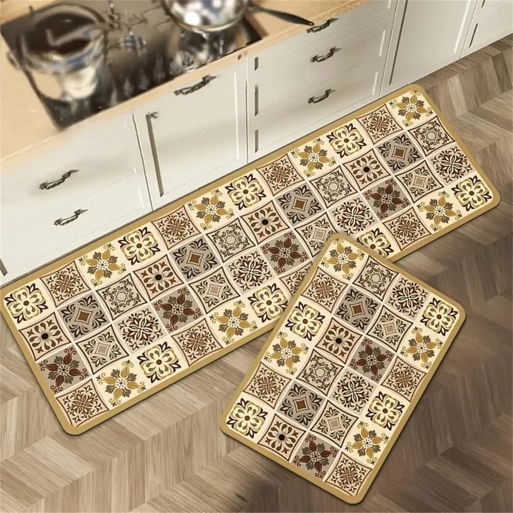 Tapis de cuisine beige et marron avec un motif de carreaux de style vintage, composé de deux tapis de tailles différentes.